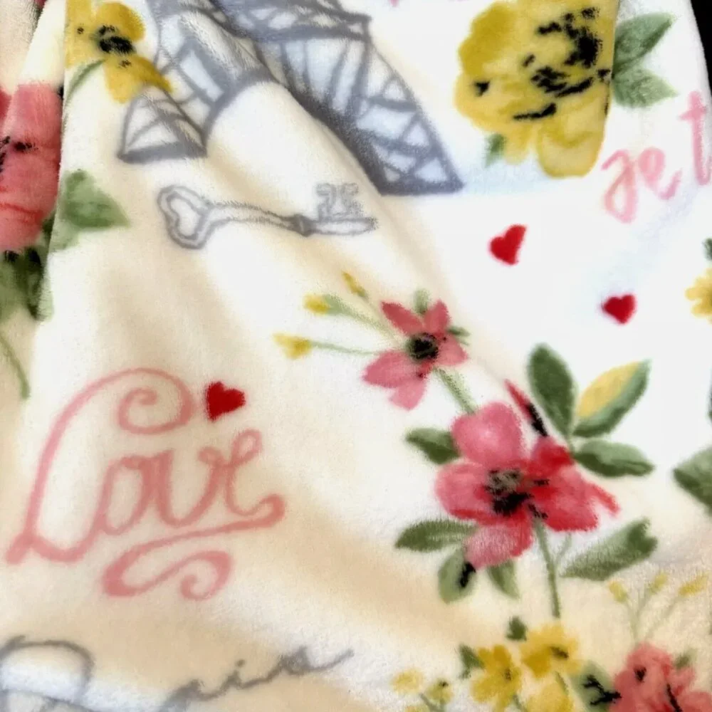 Envogue Paris Throw Blanket Eiffel Tower Floral Je t'aime Love Key Hearts 60x70